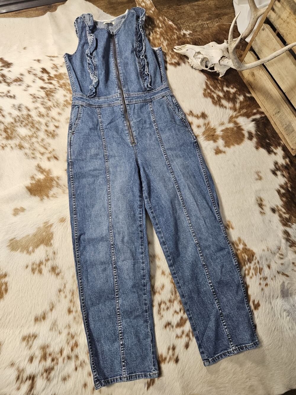 Madewell Denim Ruffle Zip-Front Jumpsuit Medium Wash Wide Straight Leg 6